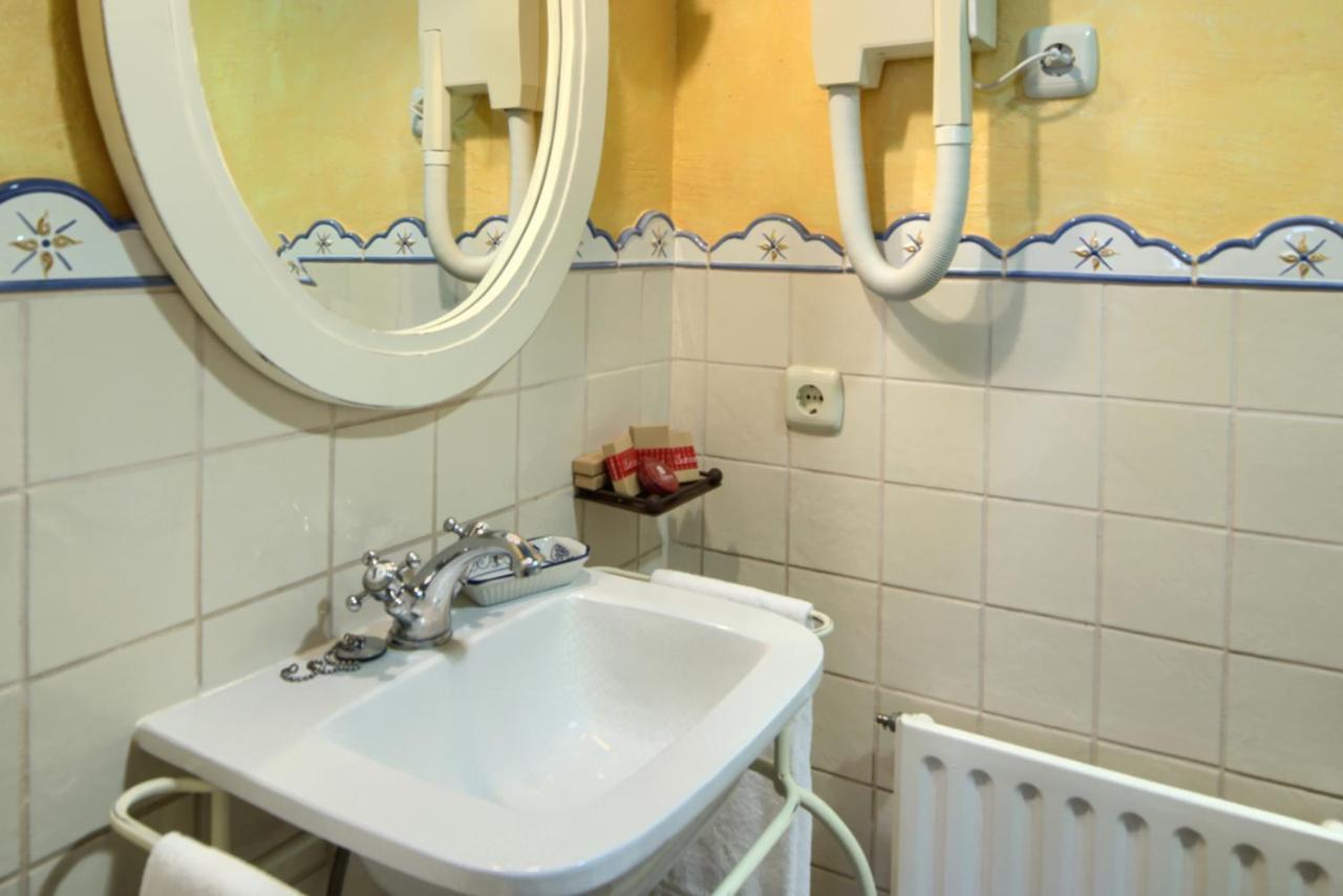 Hotel Rural El Almadiero Бурги Экстерьер фото