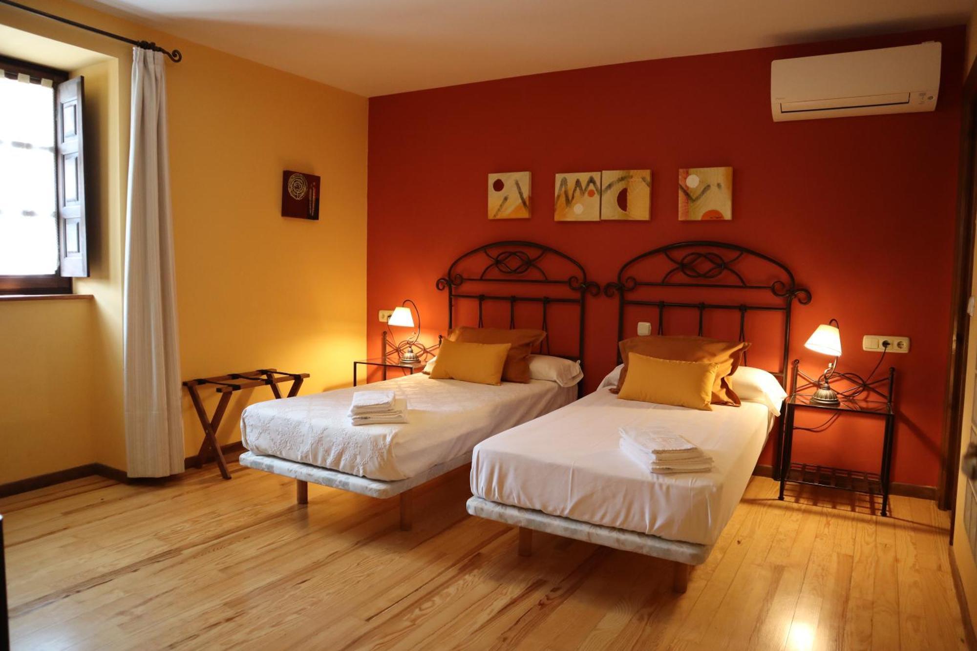 Hotel Rural El Almadiero Бурги Экстерьер фото